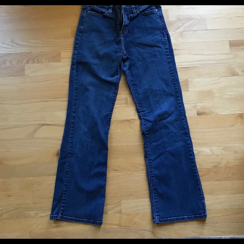 Levi’s Stretch Bootleg Jeans size 8